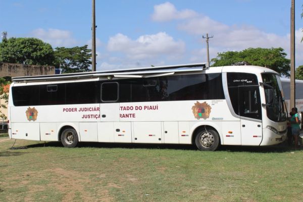 Justiça Itinerante faz atendimentos em Cajueiro da Praia (PI) em janeiro